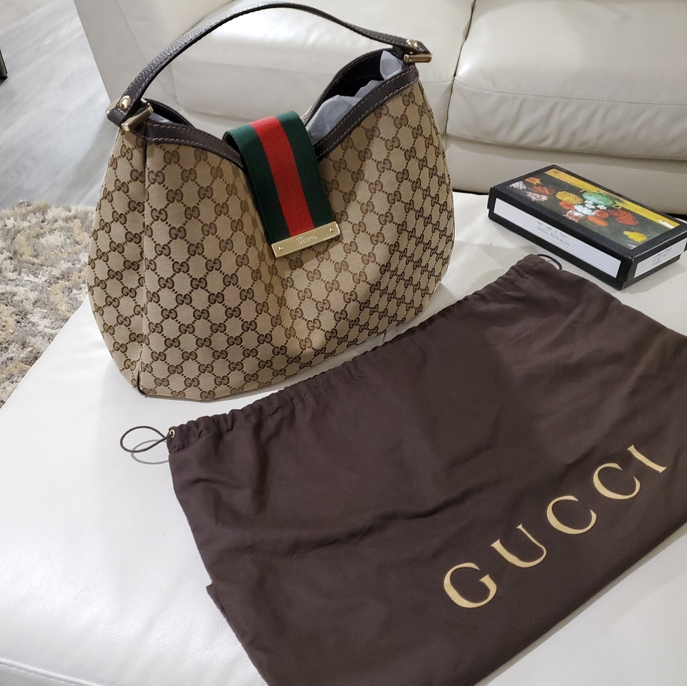 Gucci GG BAG comes with Dustbag❤️